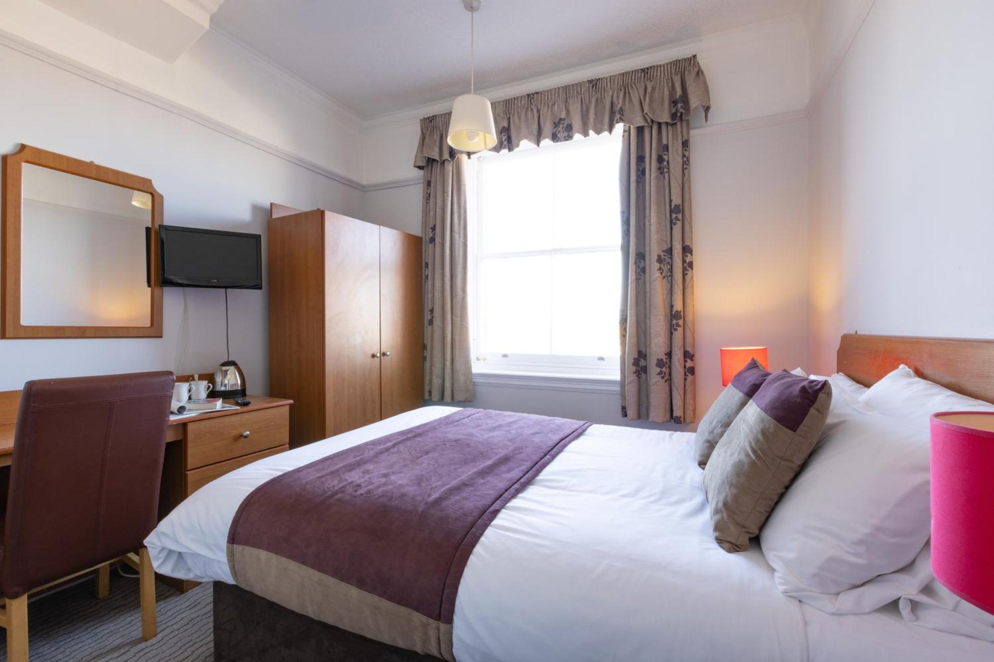 The Royal Hotel ウェーマス 部屋 写真